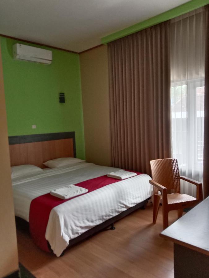 The New Orlinds Guest House Wonosari Ngoại thất bức ảnh
