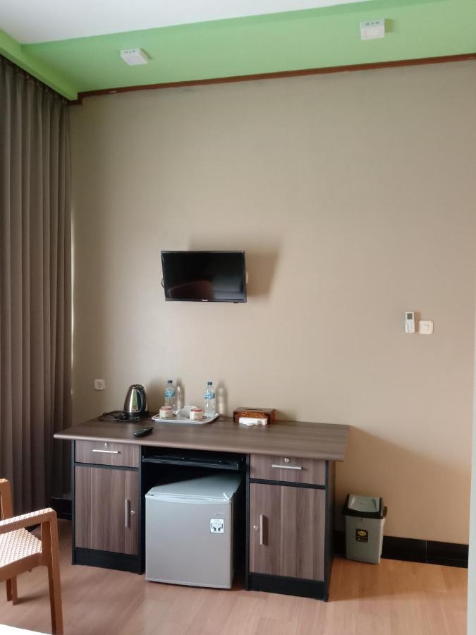 The New Orlinds Guest House Wonosari Ngoại thất bức ảnh