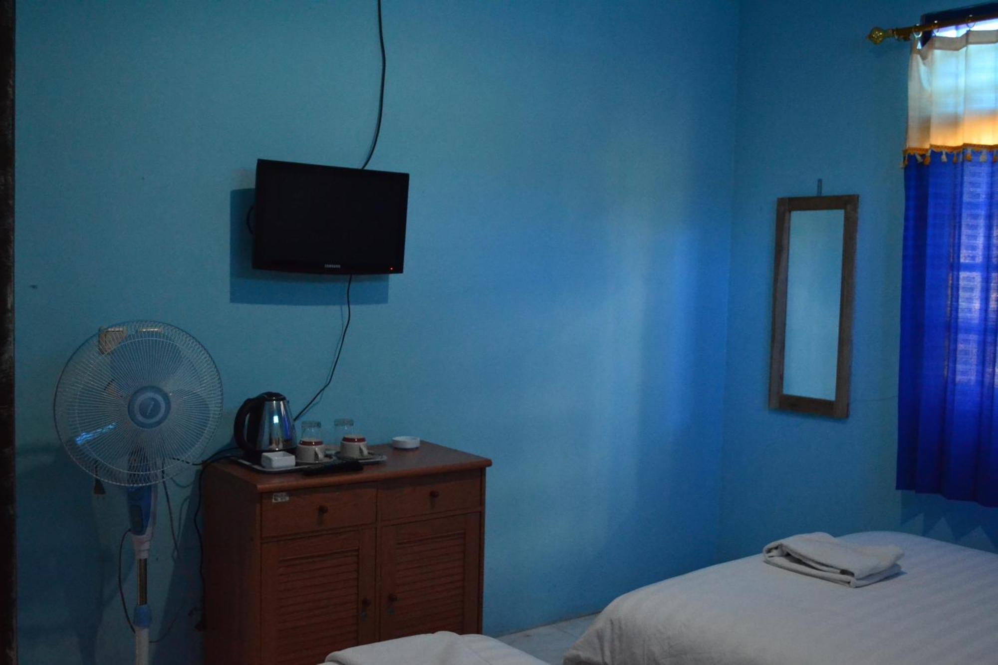 The New Orlinds Guest House Wonosari Phòng bức ảnh