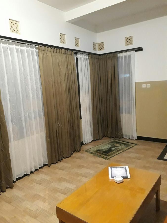 The New Orlinds Guest House Wonosari Ngoại thất bức ảnh